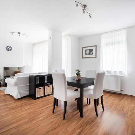 White Cascade Realty Apartment Budapest Ngoại thất bức ảnh
