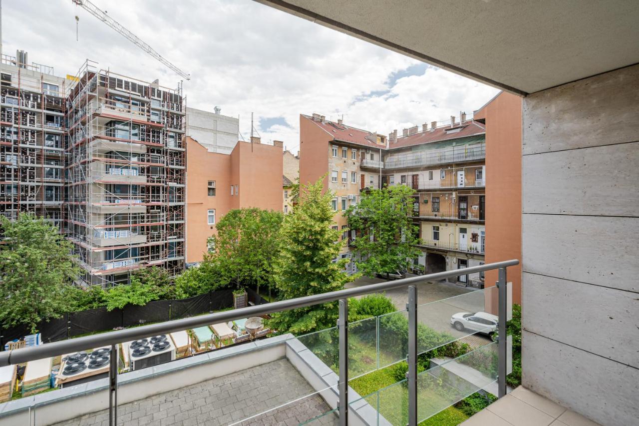 White Cascade Realty Apartment Budapest Ngoại thất bức ảnh