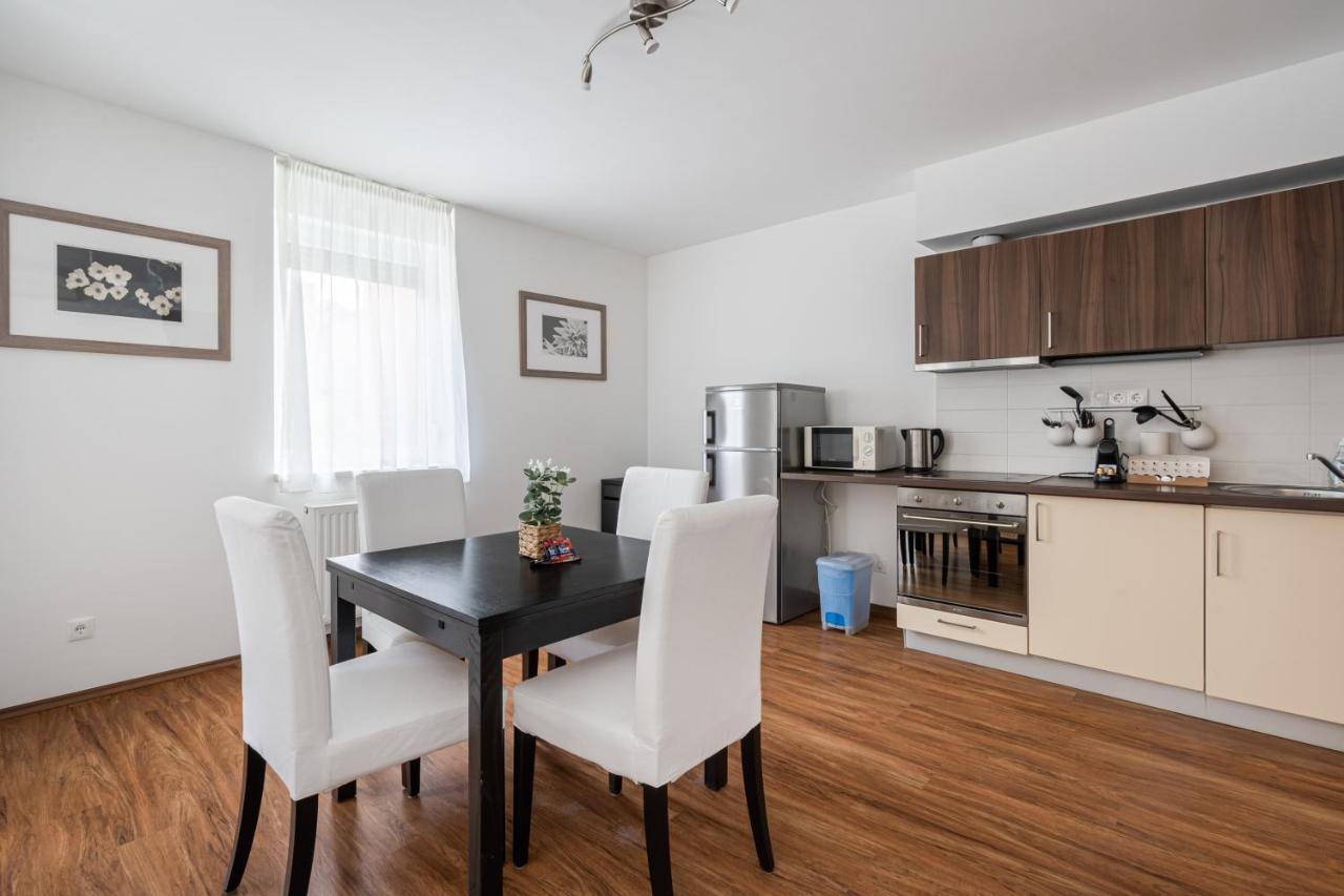 White Cascade Realty Apartment Budapest Ngoại thất bức ảnh
