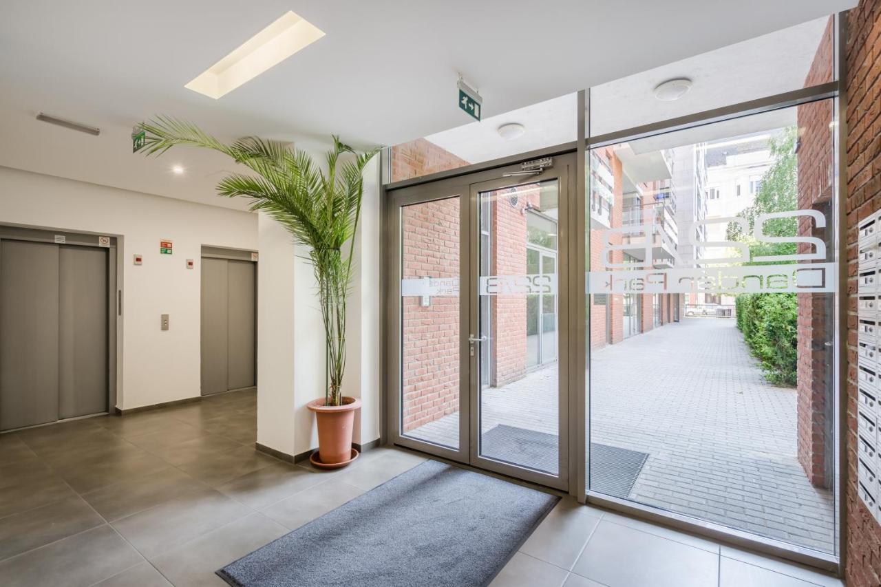 White Cascade Realty Apartment Budapest Ngoại thất bức ảnh